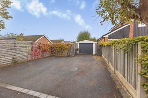 Driveway Parking- click for photo gallery